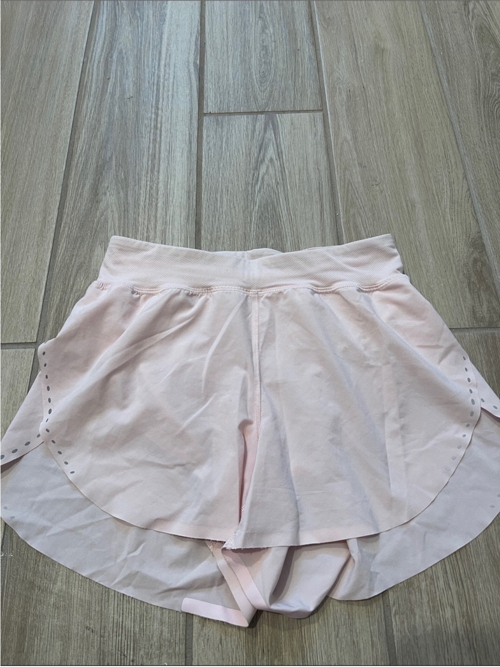 Lululemon Find Your Pace High Rise Shorts 3" Strawberry Milkshake Sz 6 Rare - Picture 4 of 12